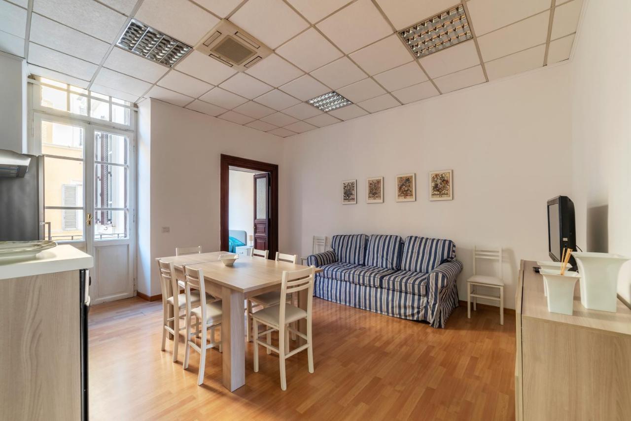 Residence Borgognoni Apartments Rome Bagian luar foto