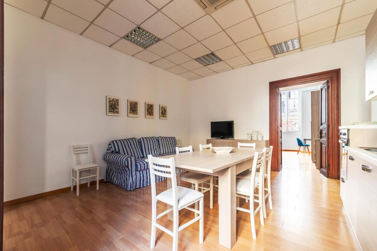 Residence Borgognoni Apartments Rome Bagian luar foto