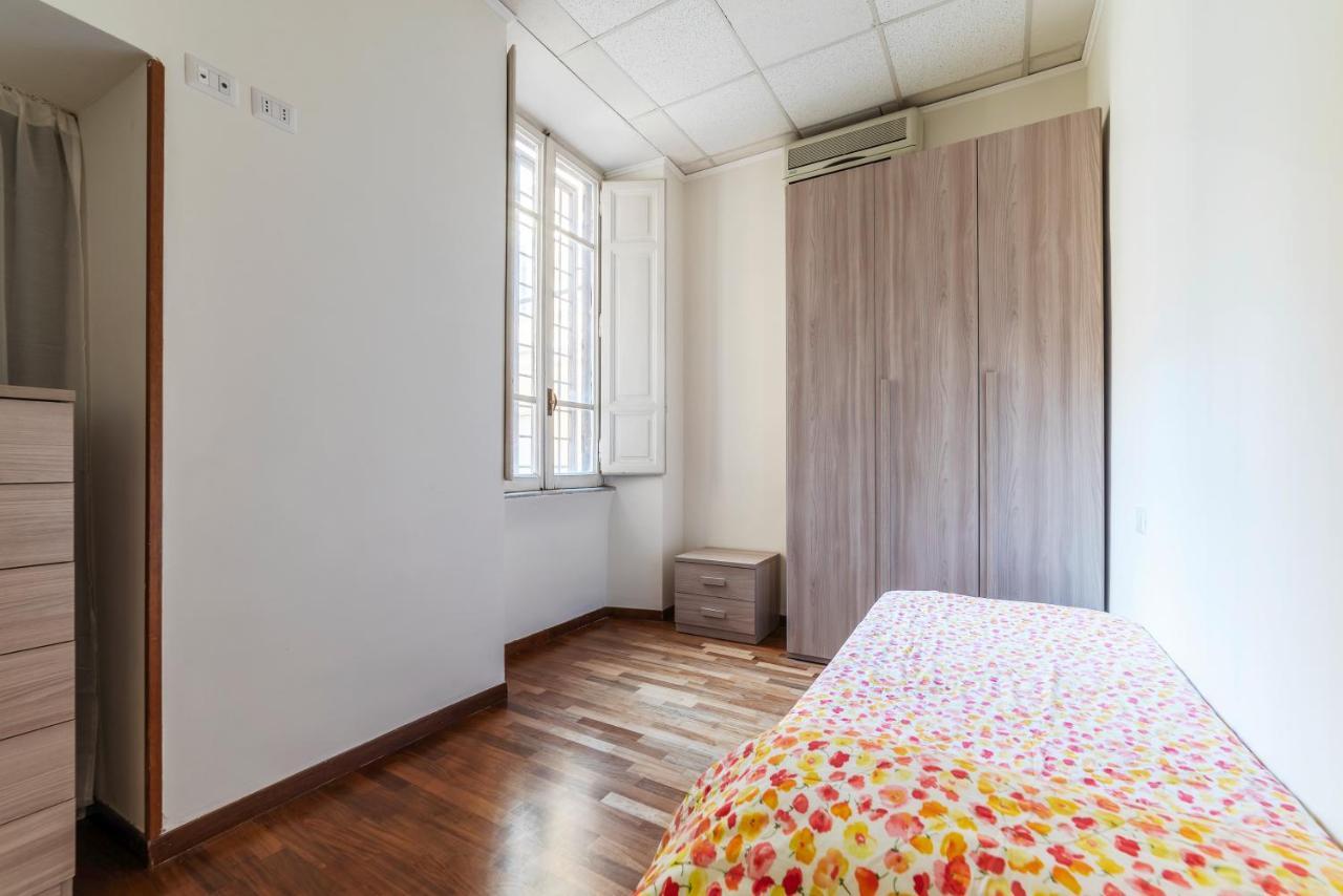 Residence Borgognoni Apartments Rome Bagian luar foto