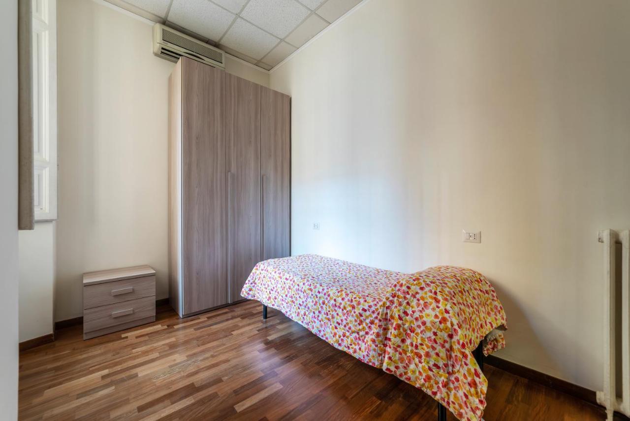 Residence Borgognoni Apartments Rome Bagian luar foto