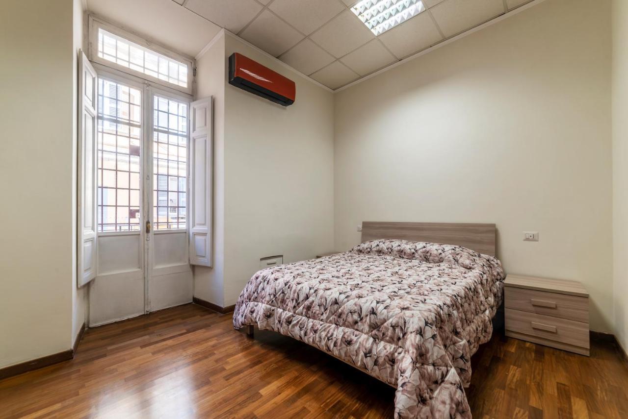 Residence Borgognoni Apartments Rome Bagian luar foto